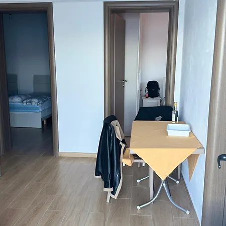 Jordi Shtepi Private Lägenhet